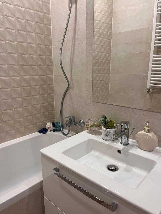 Ferienwohnung Premium Hils Pallady Bukarest Exterior foto